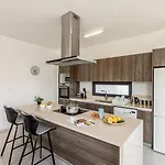 Diamond *