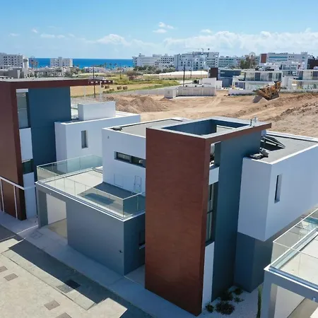 Diamond Villa *