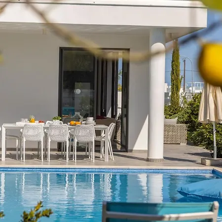 Diamond Villa