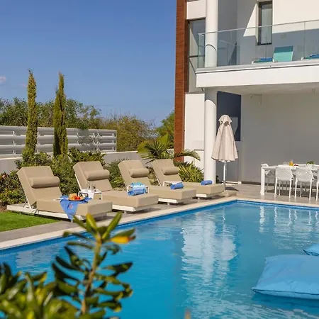 Diamond Villa *